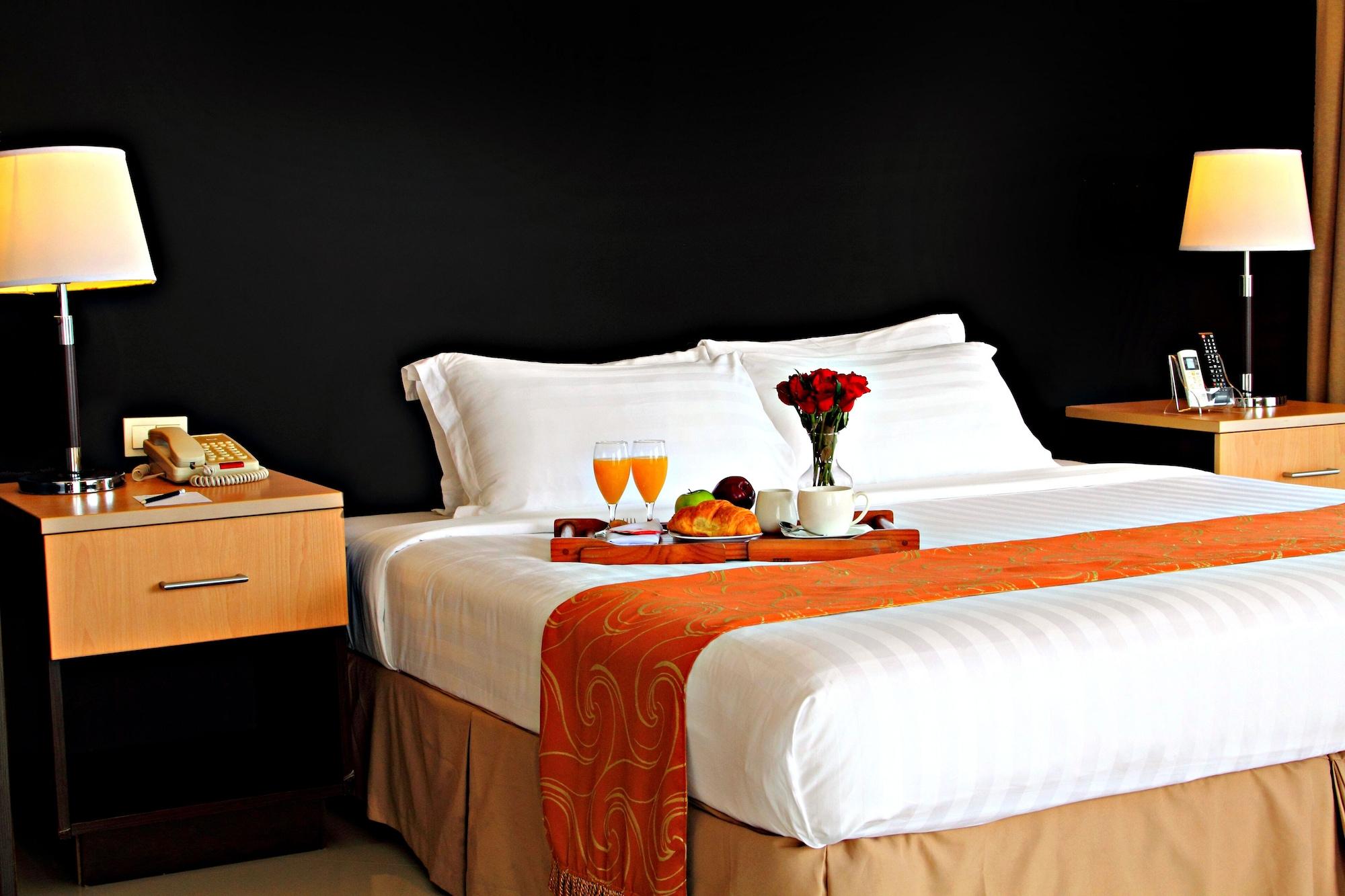 The Lake Hotel Tagaytay Tagaytay City Екстериор снимка