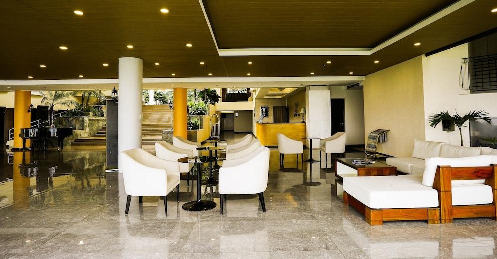 The Lake Hotel Tagaytay Tagaytay City Екстериор снимка