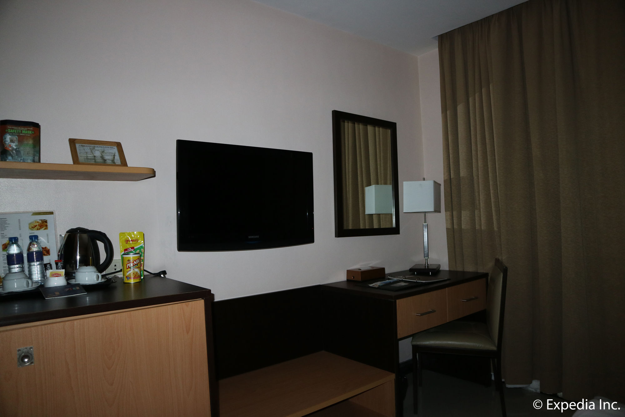 The Lake Hotel Tagaytay Tagaytay City Екстериор снимка